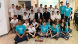 עם בנט ותלמידי רובוטיקה